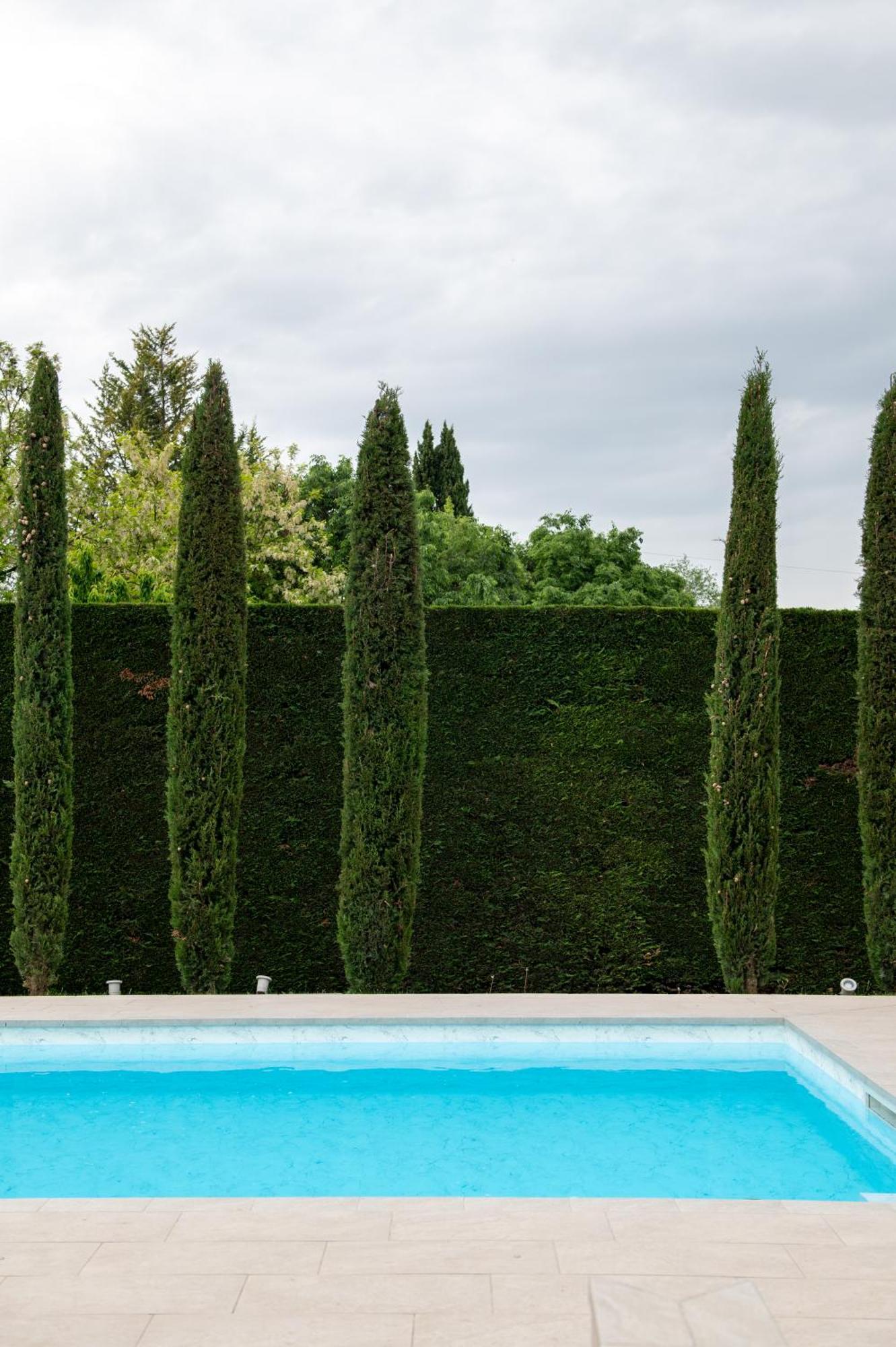 Villa Carini With 3000 Mq Garden & Heated Pool Кастельнуово-дель-Гарда Экстерьер фото